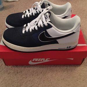 Nike Air Force 1