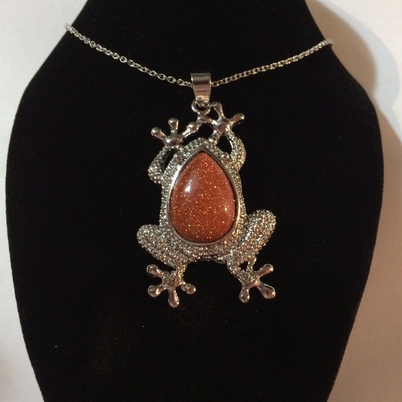 JFrancis Accessories - 🐸FROG PENDANT N SPARKLING JASPER🐸