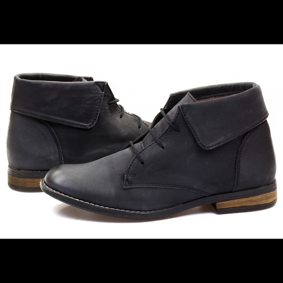 Steve Madden black leather "Stingrei"
