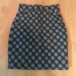 Fall Favorite!  super cute jacquard skirt  H&M
