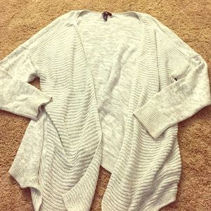 💕Grey and white cardigan💕
