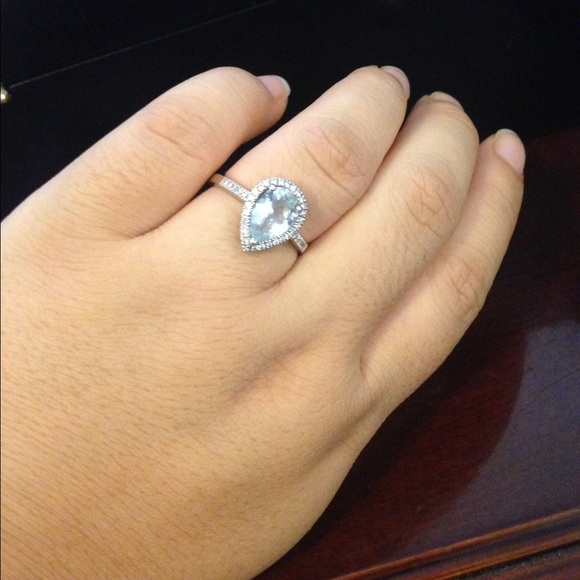 14K Pear shape Aquamarine