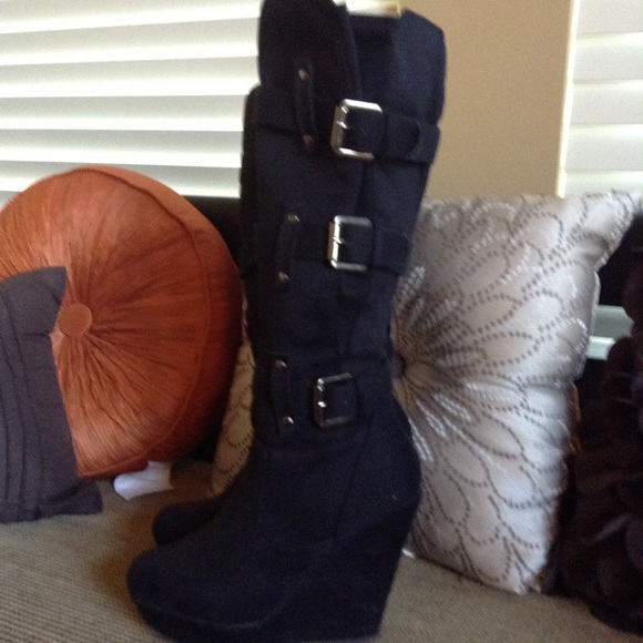 Womens wedge boots size 6