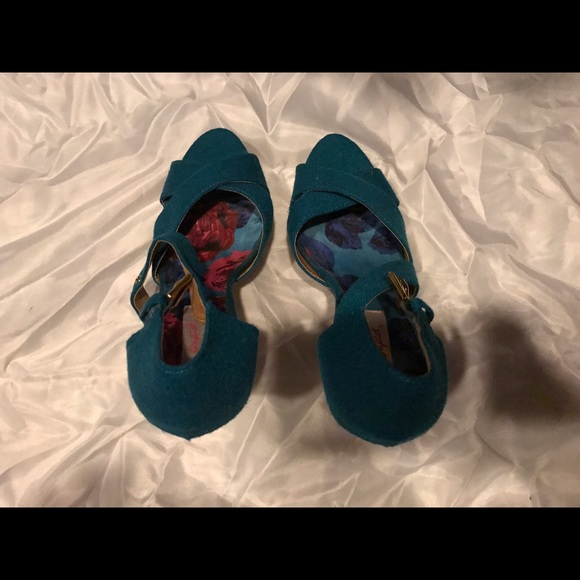 NEGOTIABLE!!! Brand new