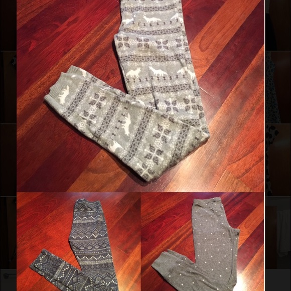 🎉Sold!🎉Cute holiday leggings!