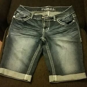 Rue 21 Bermuda shorts