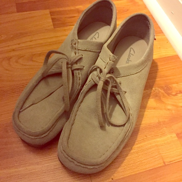 Clarks wallabees