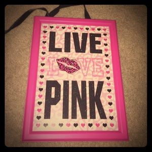 Doesn't go with room