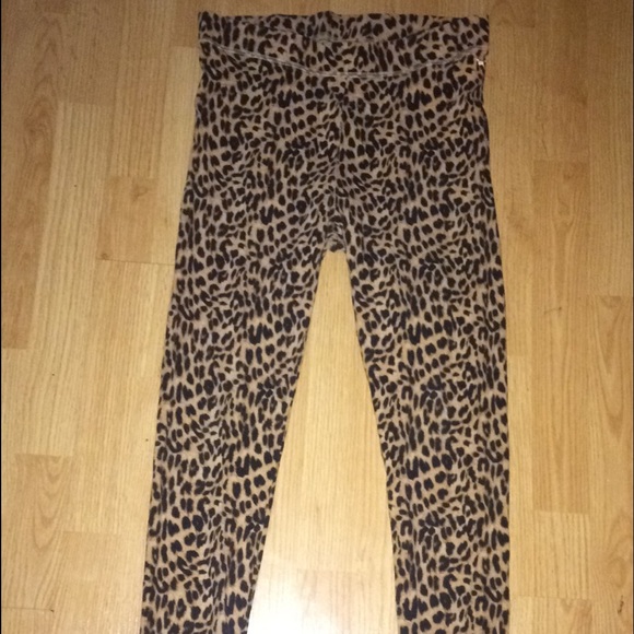 L VS PINK cheetah leggings