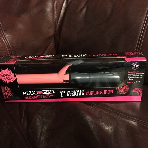 🎀LIMITED EDITION Curling iron🎀