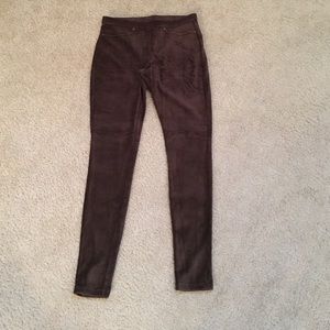 Hue Brown Cord Leggings