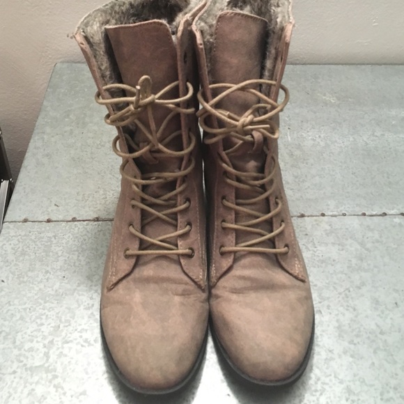 EXPRESS FAUX FUR LINED CONVERTIBLE COMMANDER BOOT