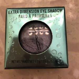Mac Extra Dimension Eye Shadow