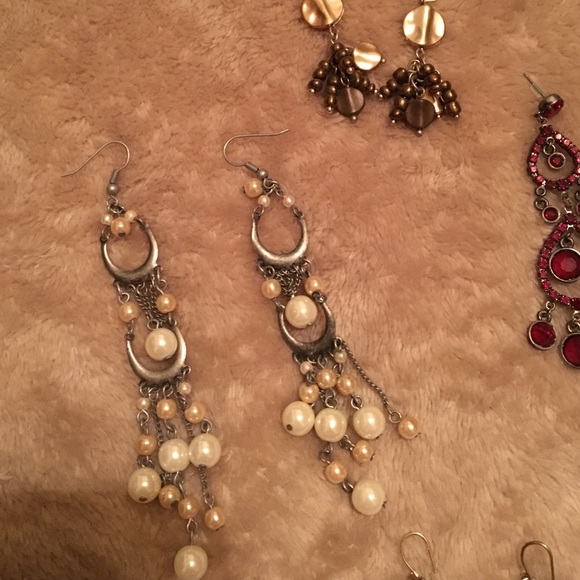 Earrings - Picture 3 of 4