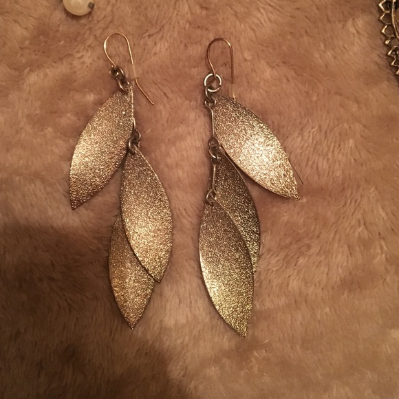 Earrings - Picture 4 of 4