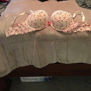 Victoria secret push up bra