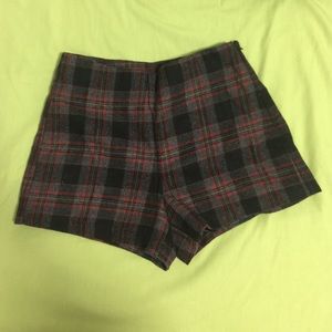 Wool plaid shorts