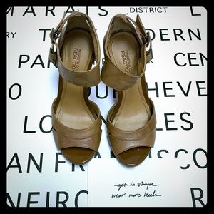 New Listing! Leather Heeled Sandals w/Ankle Straps