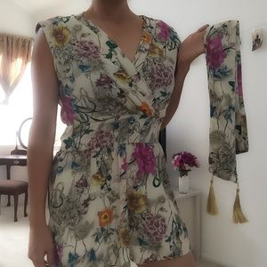 H&M Floral Shorts Romper NEW Size6