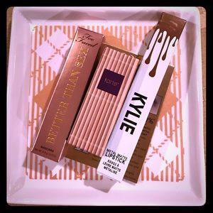 25% off bundles! Face, Eyes, Lips package 💄