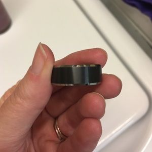 Men's tungsten wedding band