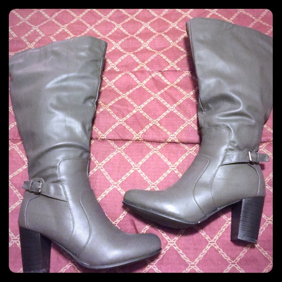 Grey Wide Calf Boots SZ 9