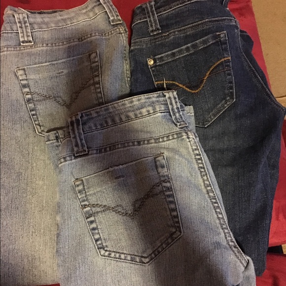 BUNDLE 3 pairs of Wet Seal retro junior jeans!