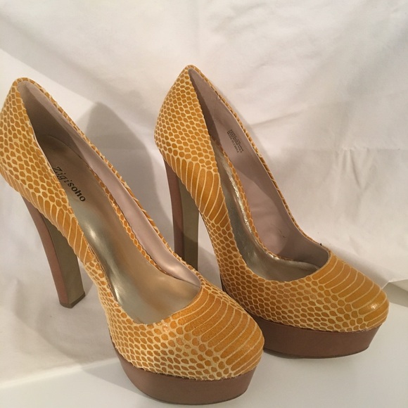 Shoes - Picture 4 of 4