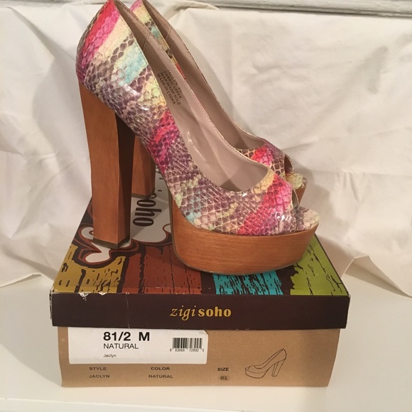 Shoes - Picture 4 of 4