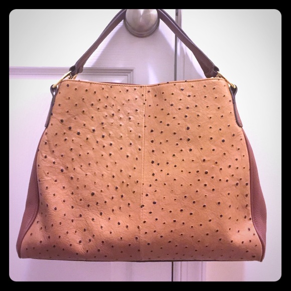 Brand new G.I.L.I purse. So much room