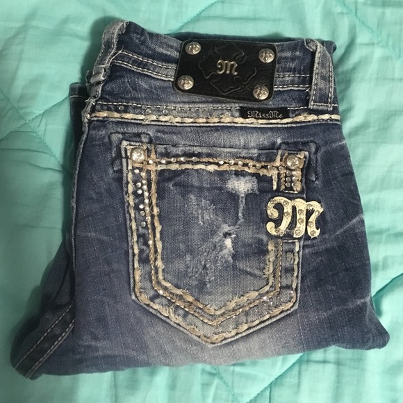 Size 27x33 Miss Me jeans easy boot