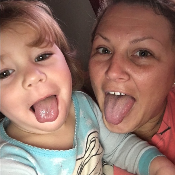 Meet your Posher, Brystal - Picture 2 of 4