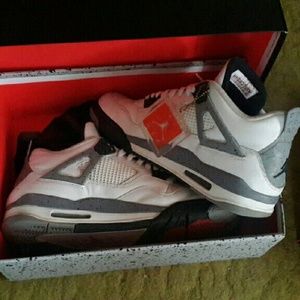 Air jordan 4 white cement
