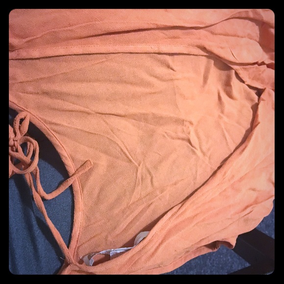 Orange back open crop top 🍊 - Picture 1 of 1
