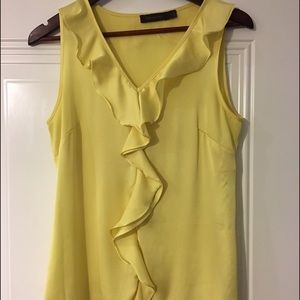 Ruffled yellow shell