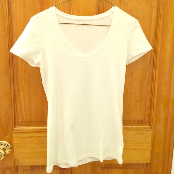 Banana Republic Tops - Banana Republic White Tee