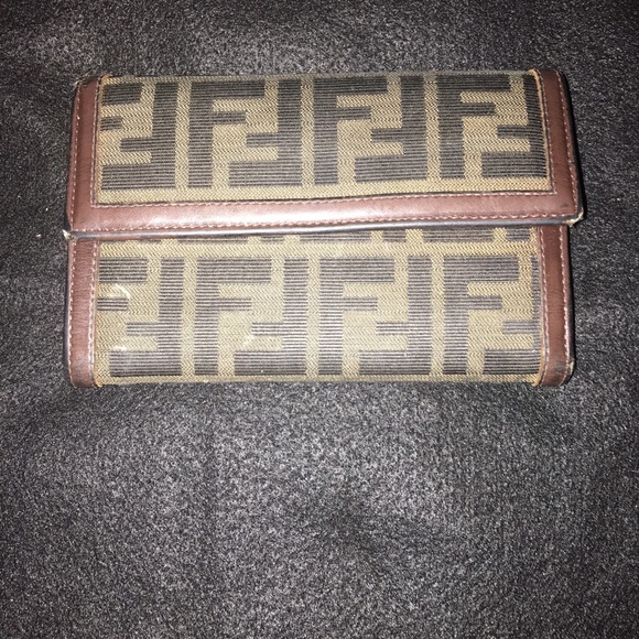 Vintage fendi wallet
