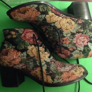 Floral pattern boots