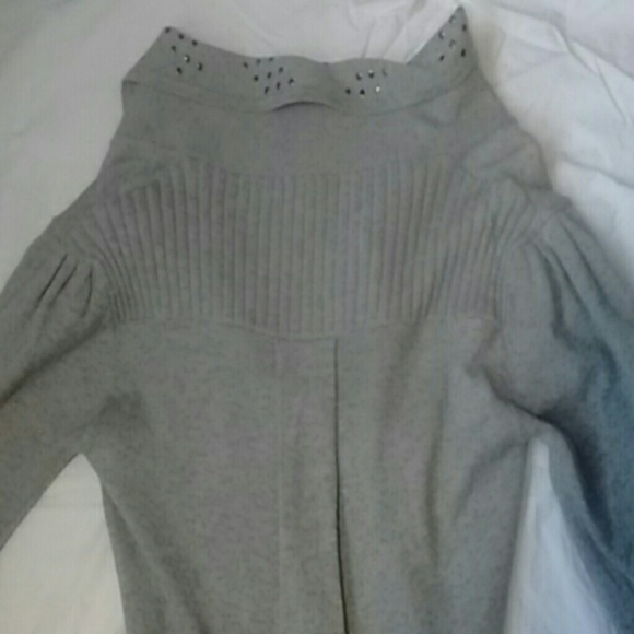 Sweater - Picture 2 of 4