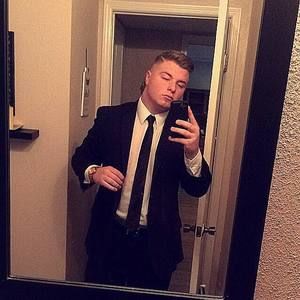 Meet your Posher, Cole