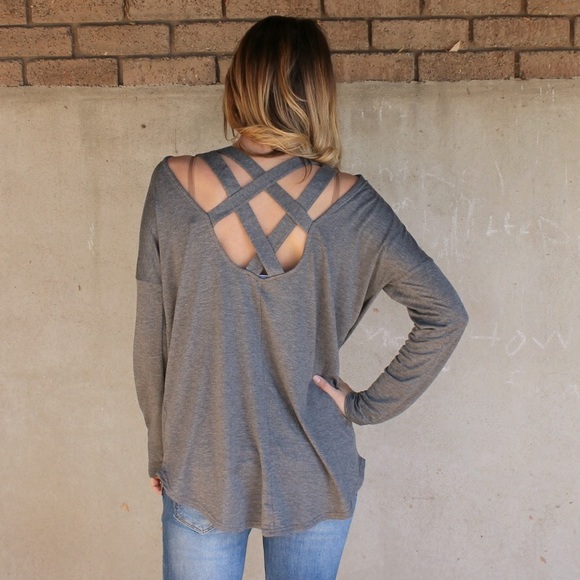 "Come Back" Gray Tunic Criss Cross Back Top - Picture 3 of 4