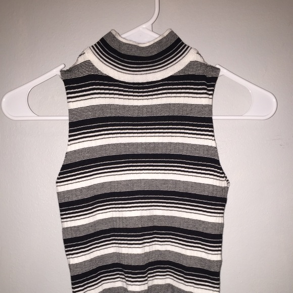 Turtleneck crop top - Picture 1 of 2