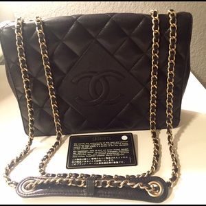 CHANEL Lambskin Diamond CC Flap Black