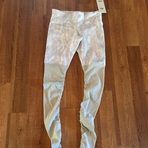 Alo yoga leggings