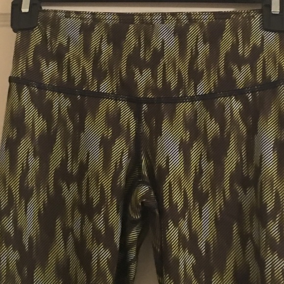 lululemon pants - Picture 2 of 3