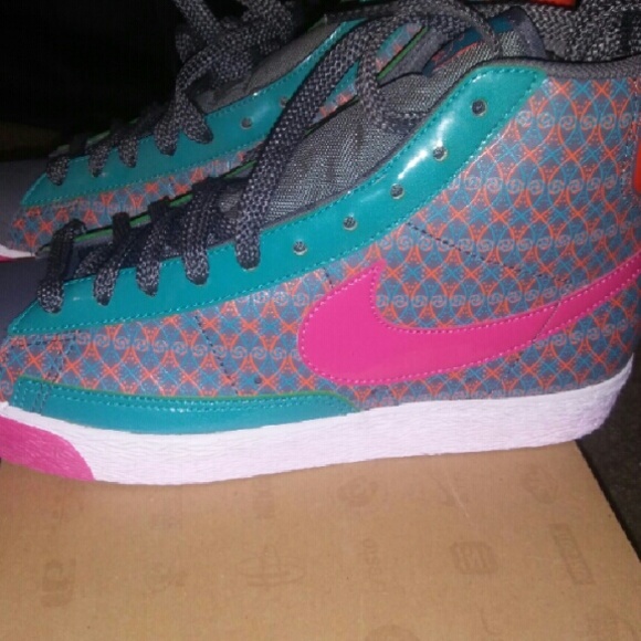 Nike blazer high tops - Picture 2 of 2