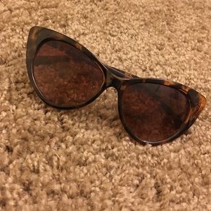Tortoise Cat Eye Sunglasses