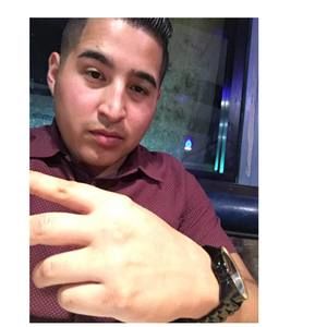 Meet your Posher, Carlos