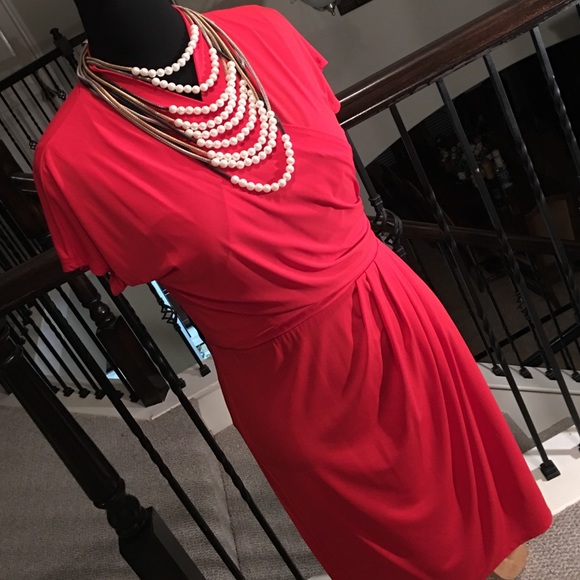 Be bright from the ground up in red! A Gorgeous dress🌹 - Picture 2 of 4