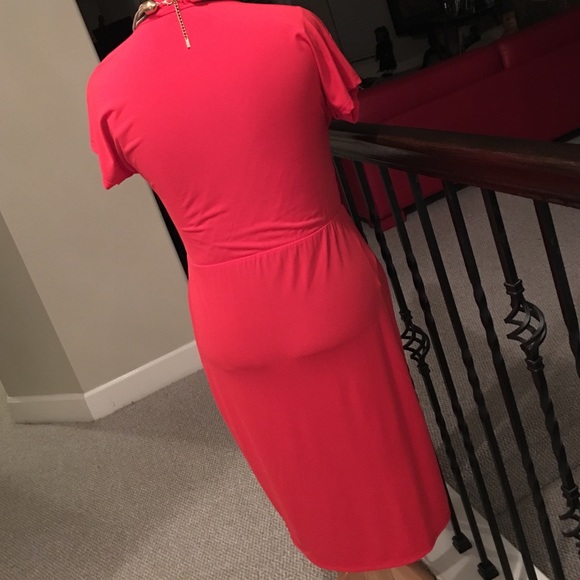 Be bright from the ground up in red! A Gorgeous dress🌹 - Picture 4 of 4